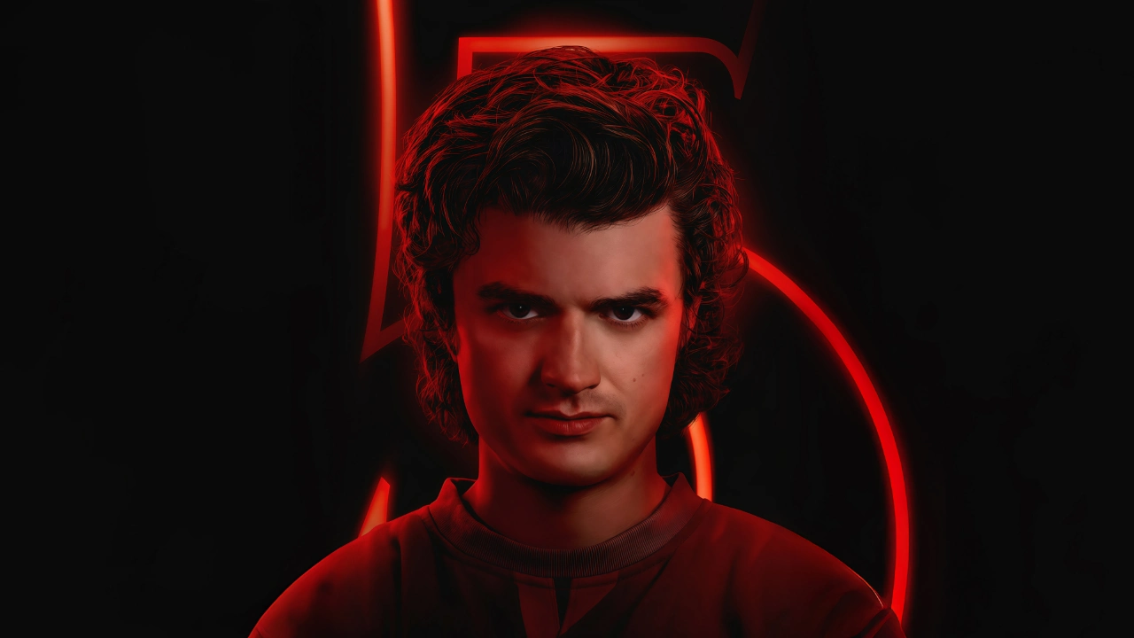 Joe Keery (Steve Harrington)
