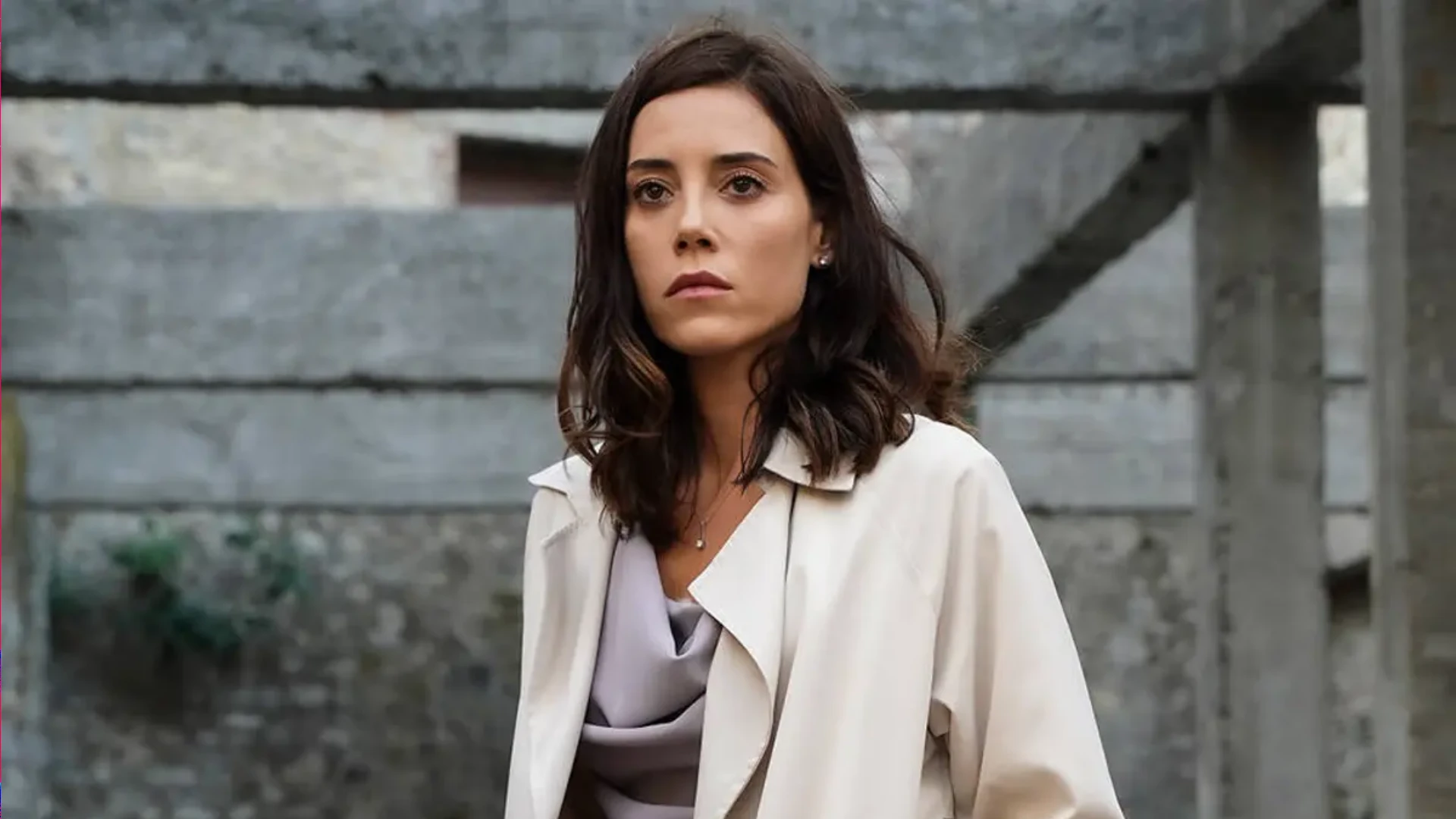 Asya (Cansu Dere)