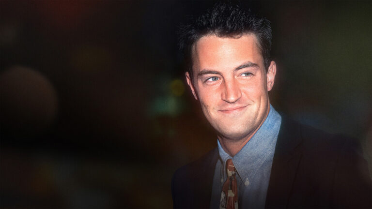 Matthew Perry em imagem promocional do documentário Aquele Sobre Matthew Perry, da Netflix