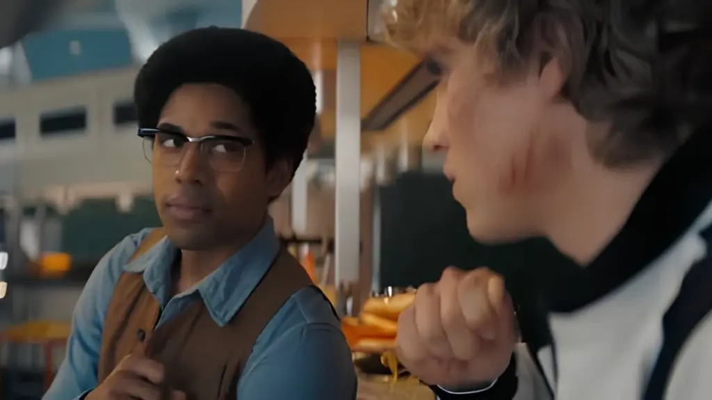 Kelvin Harrison Jr. é Beetee